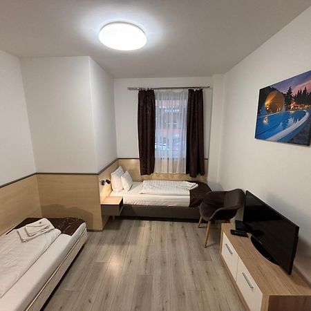 Pizza Tabor Apartman Мишкольц Экстерьер фото