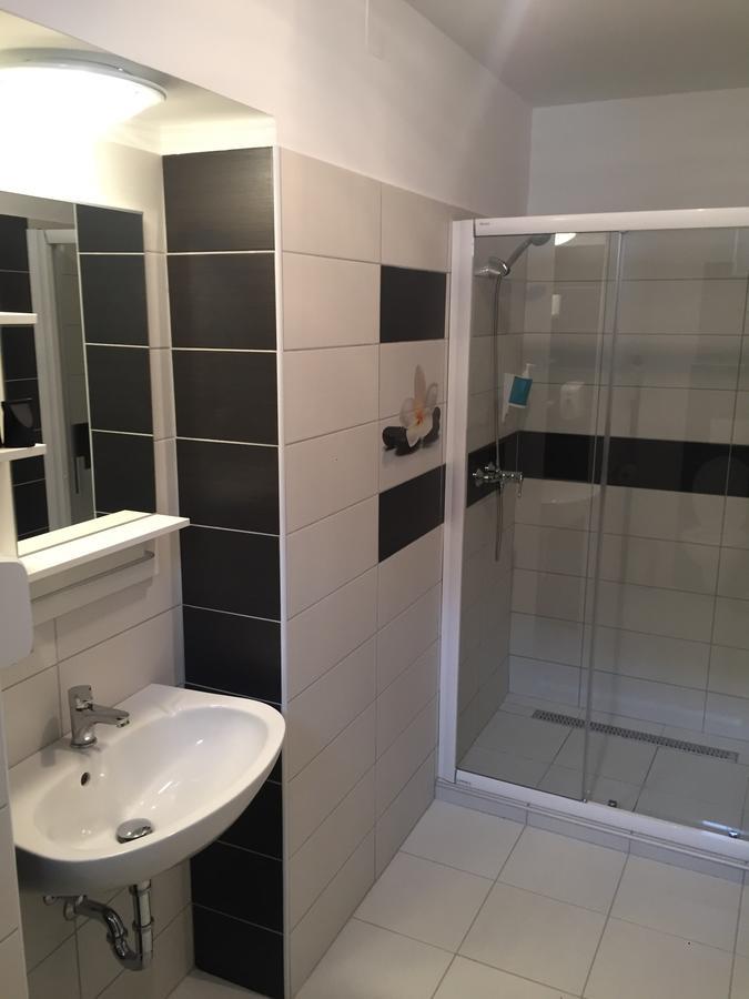 Pizza Tabor Apartman Мишкольц Экстерьер фото